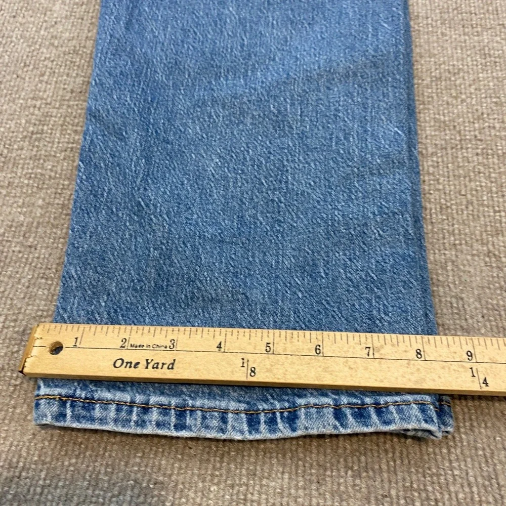 Levis 505 Regular Fit Jeans Mens 40x30 Medium Wash Blue Straight Leg 00505-2100